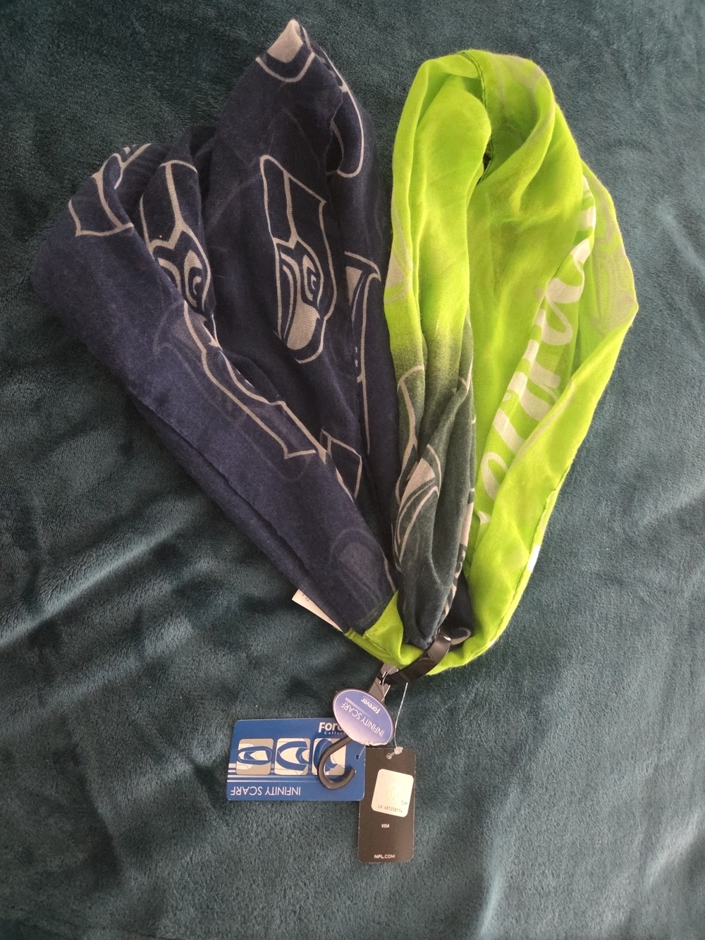 NEW Forever Collectibles NFL Infinity Scarf SEAHAWLK